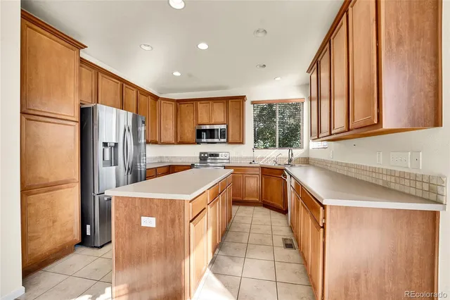 $599,999 | 9528 East 112th Place, Commerce City, CO 80640