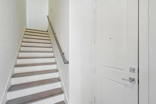 $3,300 | 5954 Lewis Street, Unit 104, Dallas, TX 75206