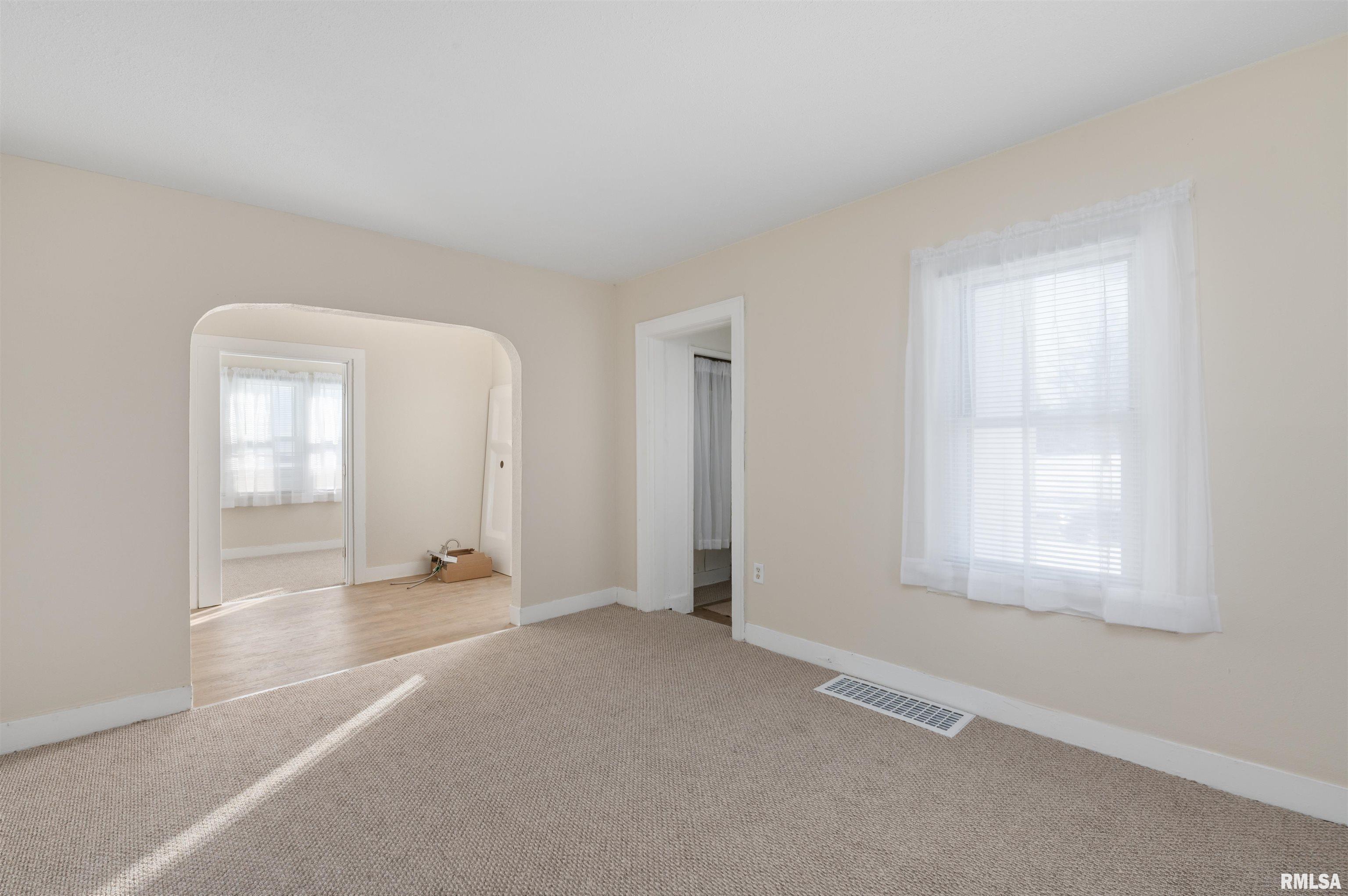 2045 42nd Street Rock Island, IL 61201 - Photo 3 of 12