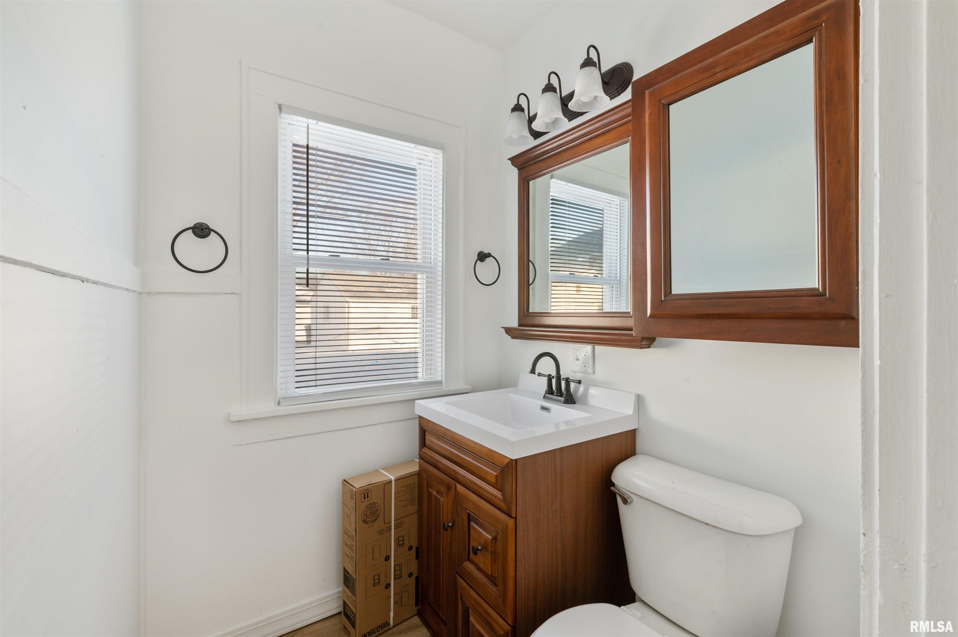 2045 42nd Street Rock Island, IL 61201 - Photo 10 of 12