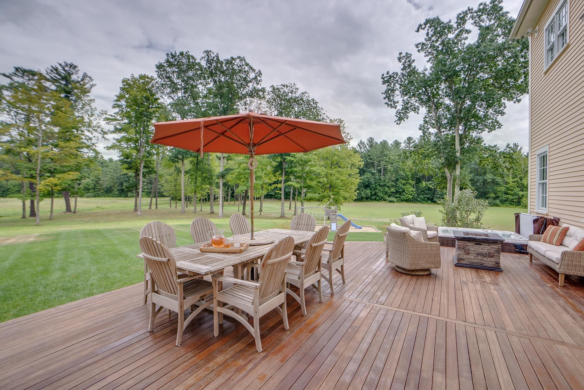 12 Read Lane Hollis, NH 03049 - Photo 18 of 40