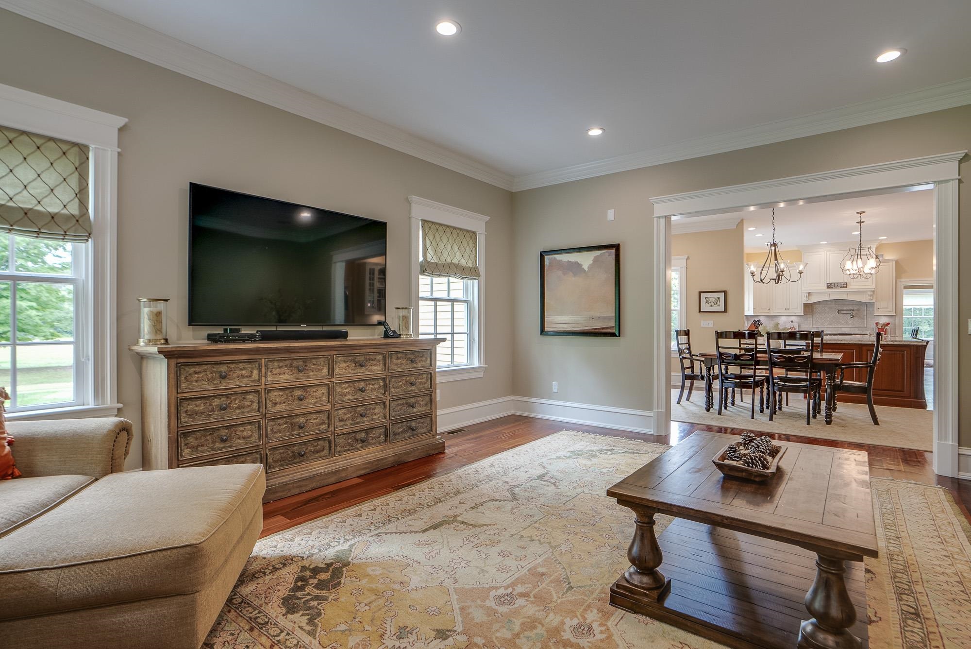 12 Read Lane Hollis, NH 03049 - Photo 23 of 40