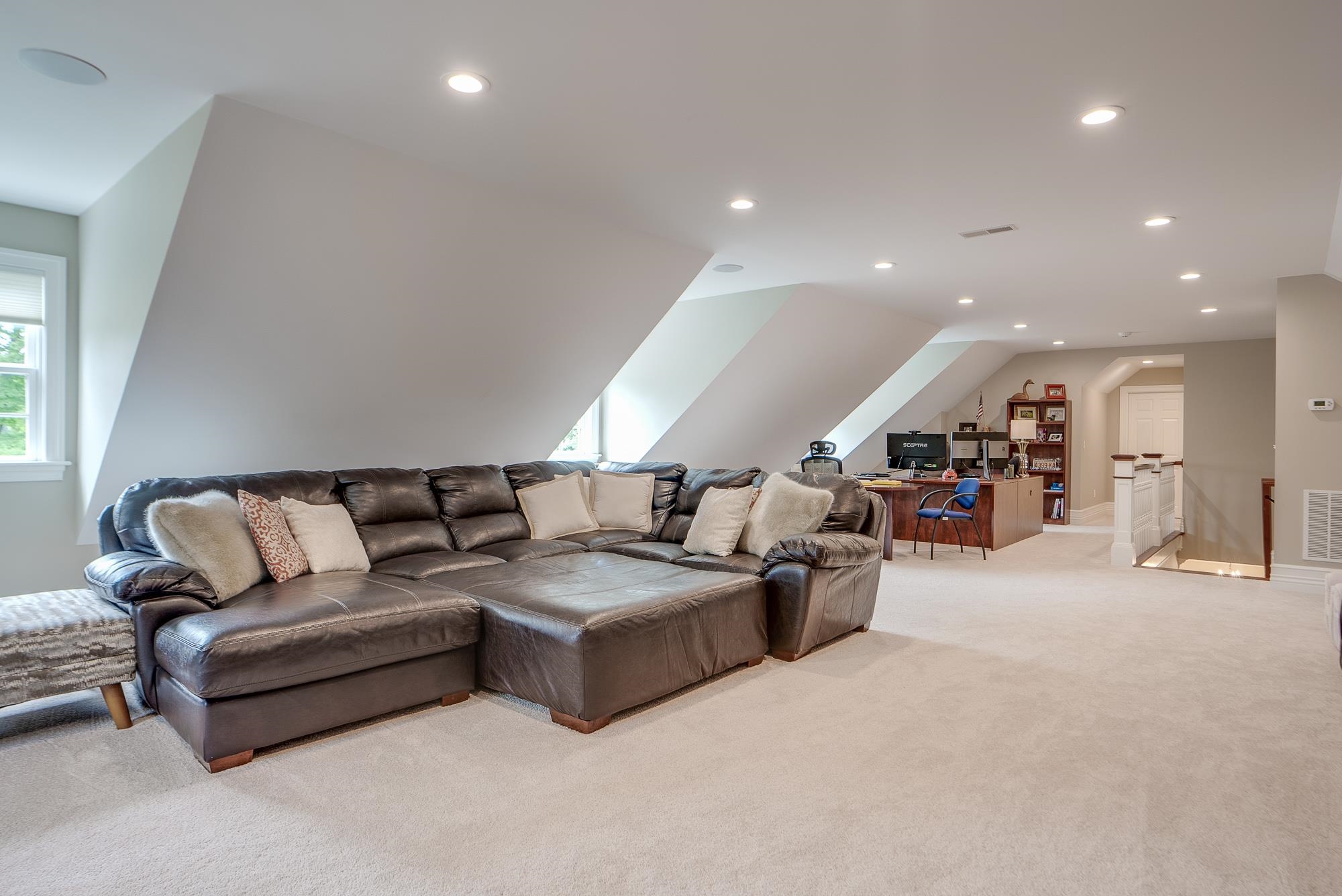 12 Read Lane Hollis, NH 03049 - Photo 36 of 40