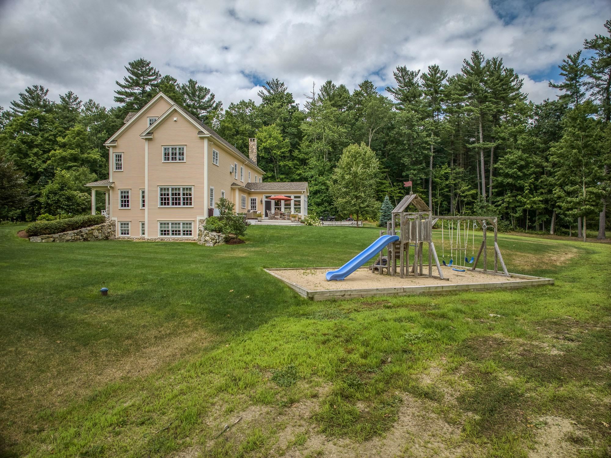 12 Read Lane Hollis, NH 03049 - Photo 39 of 40