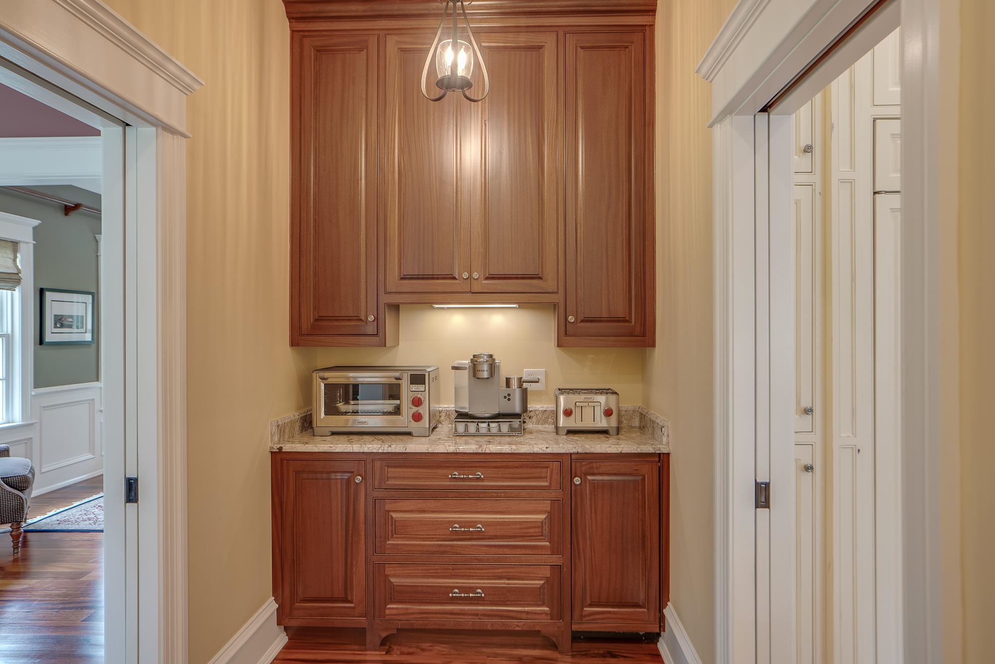 12 Read Lane Hollis, NH 03049 - Photo 8 of 40