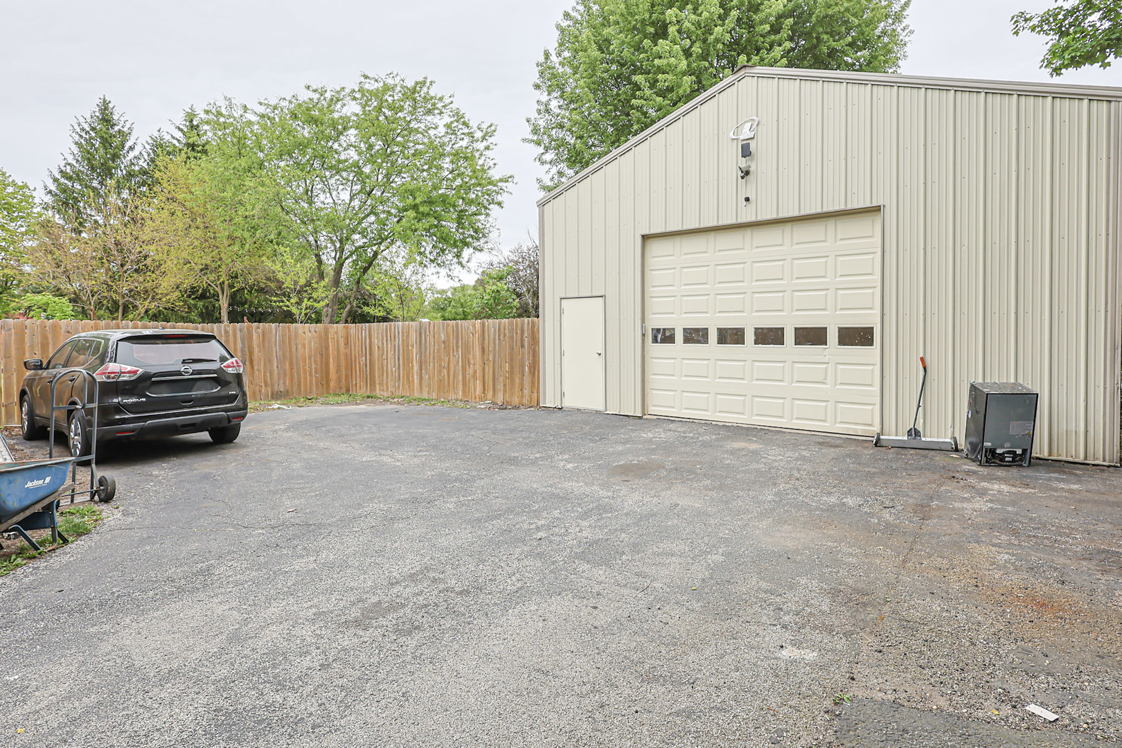 9012 Swanson Road Crystal Lake, IL 60014 - Photo 11 of 40