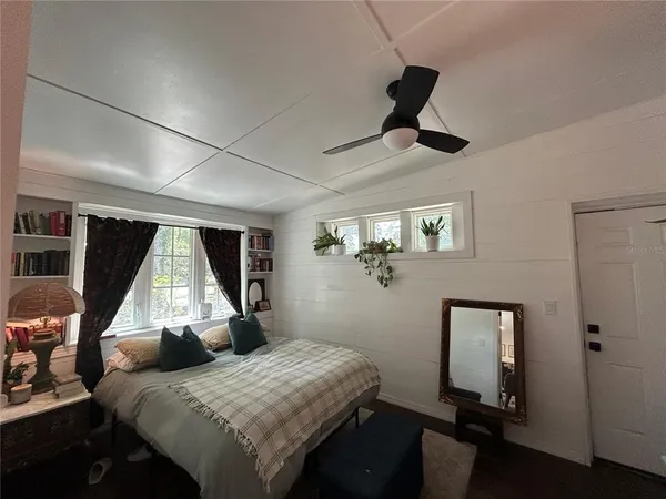 $2,250 | 816 Northeast 9 Avenue, Gainesville, FL 32601