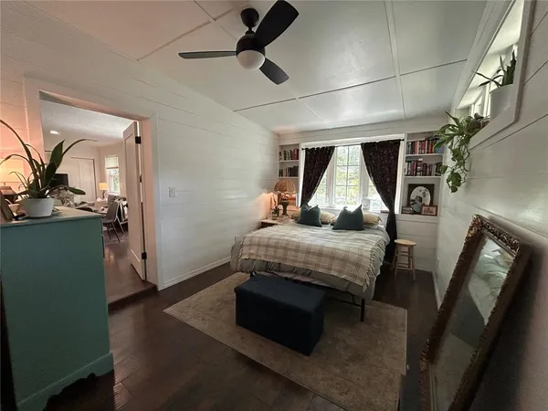 $2,250 | 816 Northeast 9 Avenue, Gainesville, FL 32601