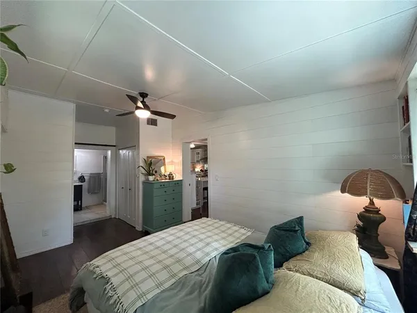 $2,250 | 816 Northeast 9 Avenue, Gainesville, FL 32601