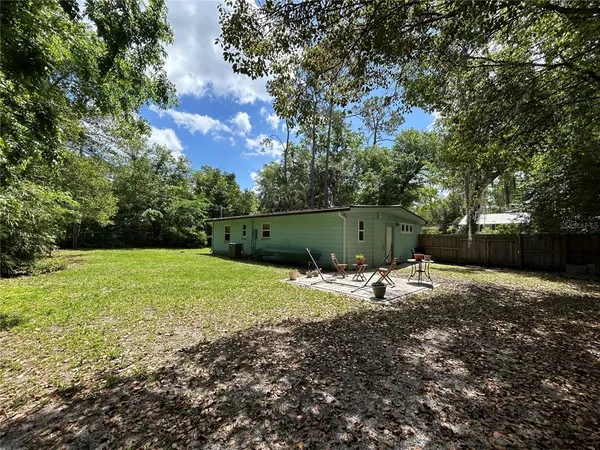 $2,250 | 816 Northeast 9 Avenue, Gainesville, FL 32601