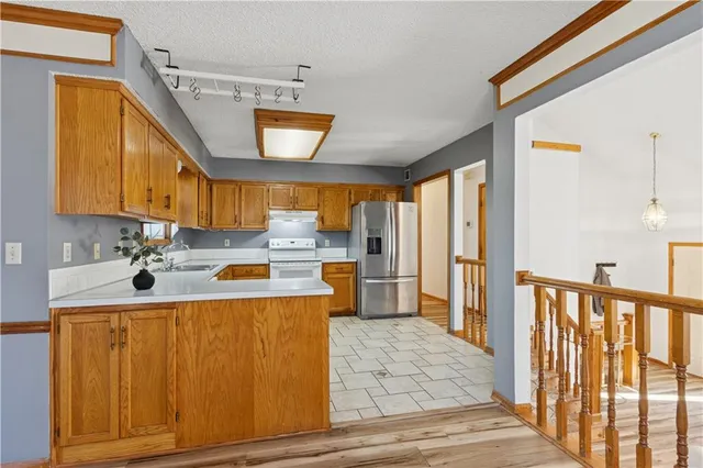 $295,000 | 506 Mill Court, Belton, MO 64012