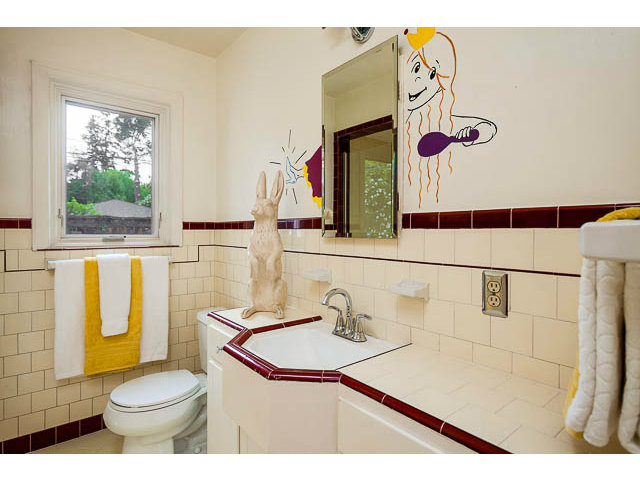 145 Cornell Road Menlo Park, CA 94025 - Photo 8 of 14 a bathroom with a sink and a toilet
