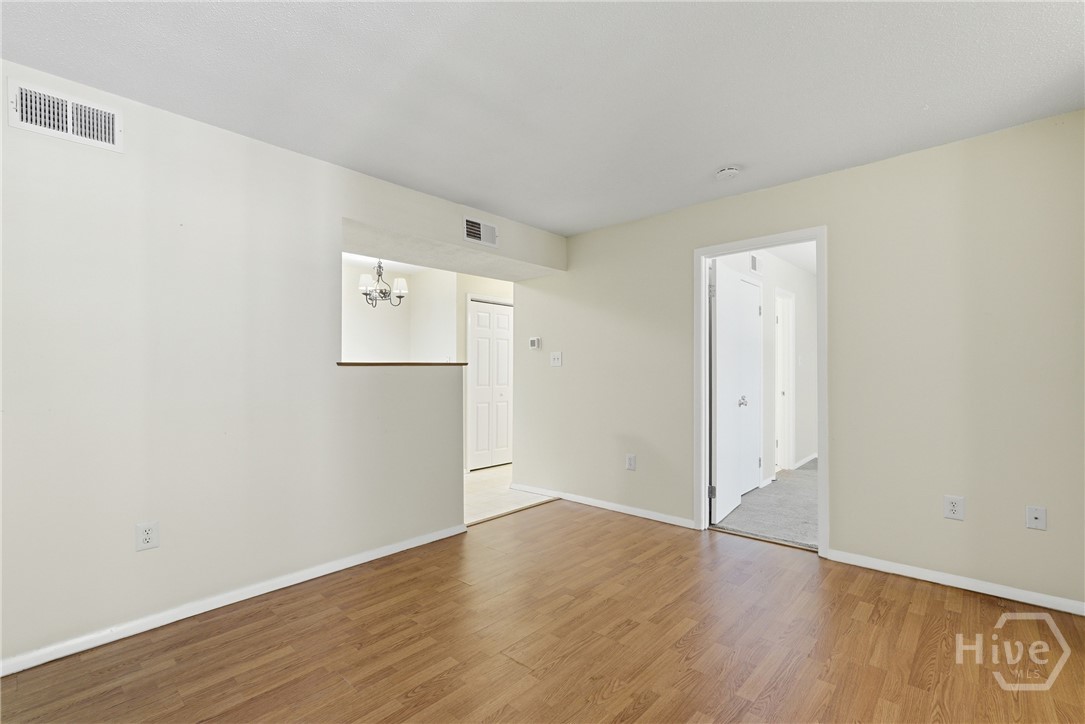 401 North Cromwell Road, Unit D2 Savannah, GA 31410 - Photo 8 of 21