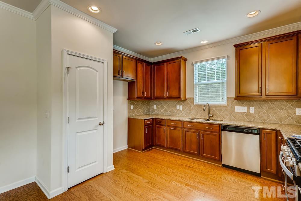 7332 Caversham Way Raleigh, NC 27617 - Photo 9 of 25