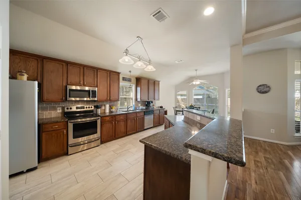 $364,500 | 3307 Hemingway Drive, Montgomery, TX 77356