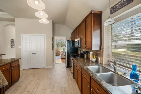 $375,000 | 3307 Hemingway Drive, Montgomery, TX 77356