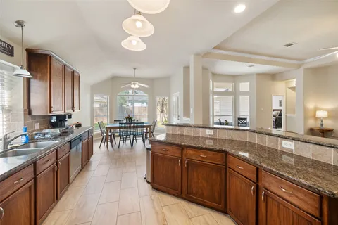 $375,000 | 3307 Hemingway Drive, Montgomery, TX 77356