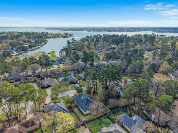 $364,500 | 3307 Hemingway Drive, Montgomery, TX 77356