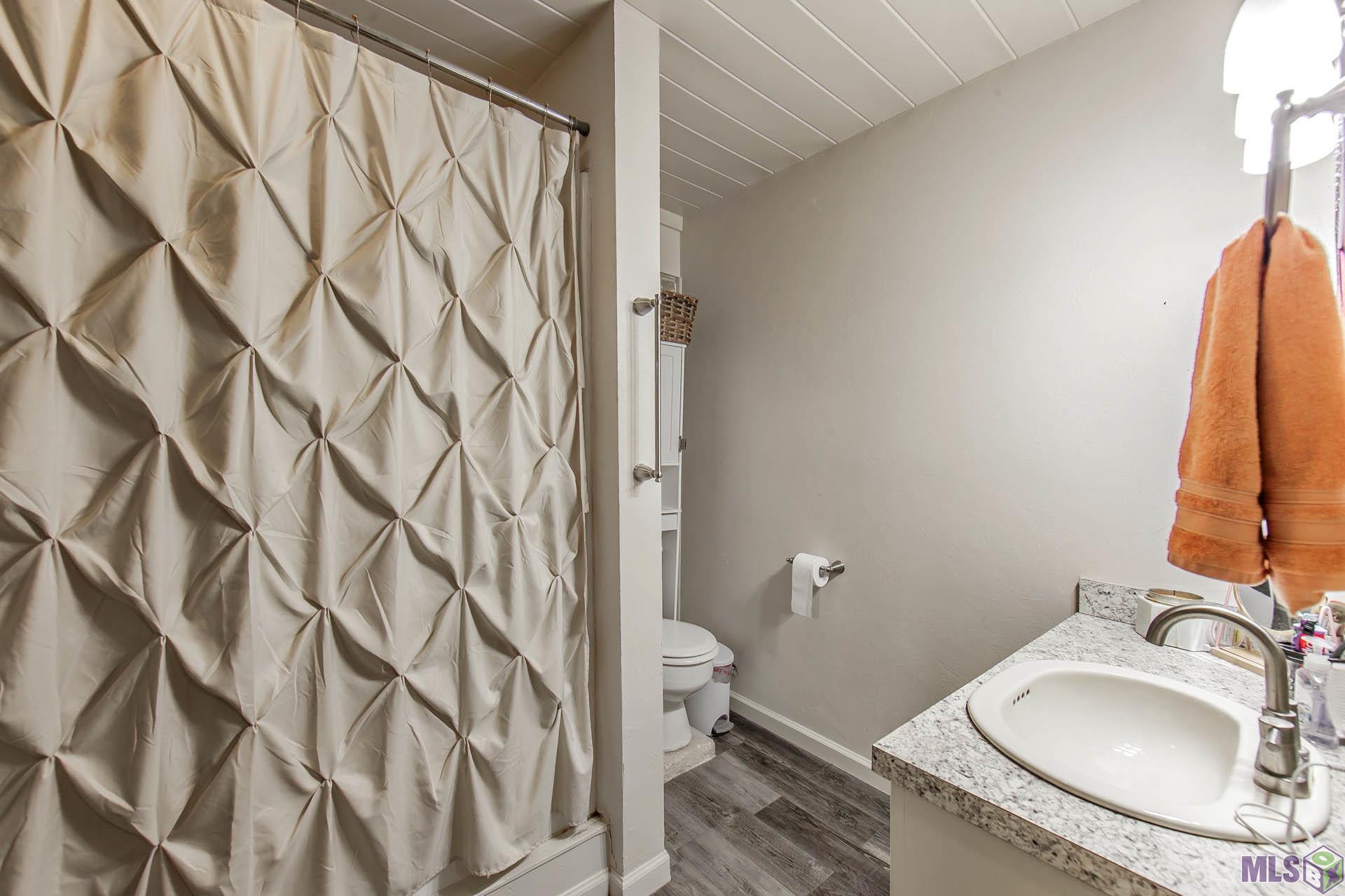 4198 Highway 1 Raceland, LA 70394 - Photo 12 of 26