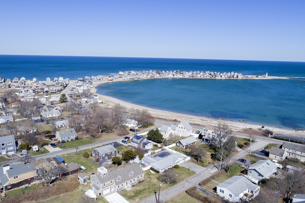 14 Beacon Road Scituate, MA 02066 - Photo 3 of 30