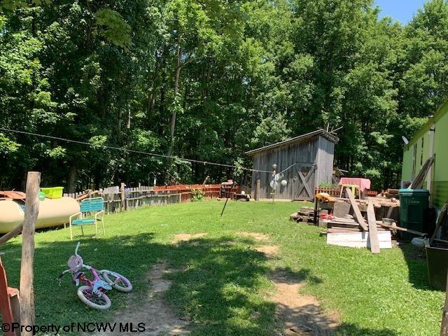 3069 Runnion Ridge Duck, WV 25063 - Photo 6 of 29 Gallery Image 6