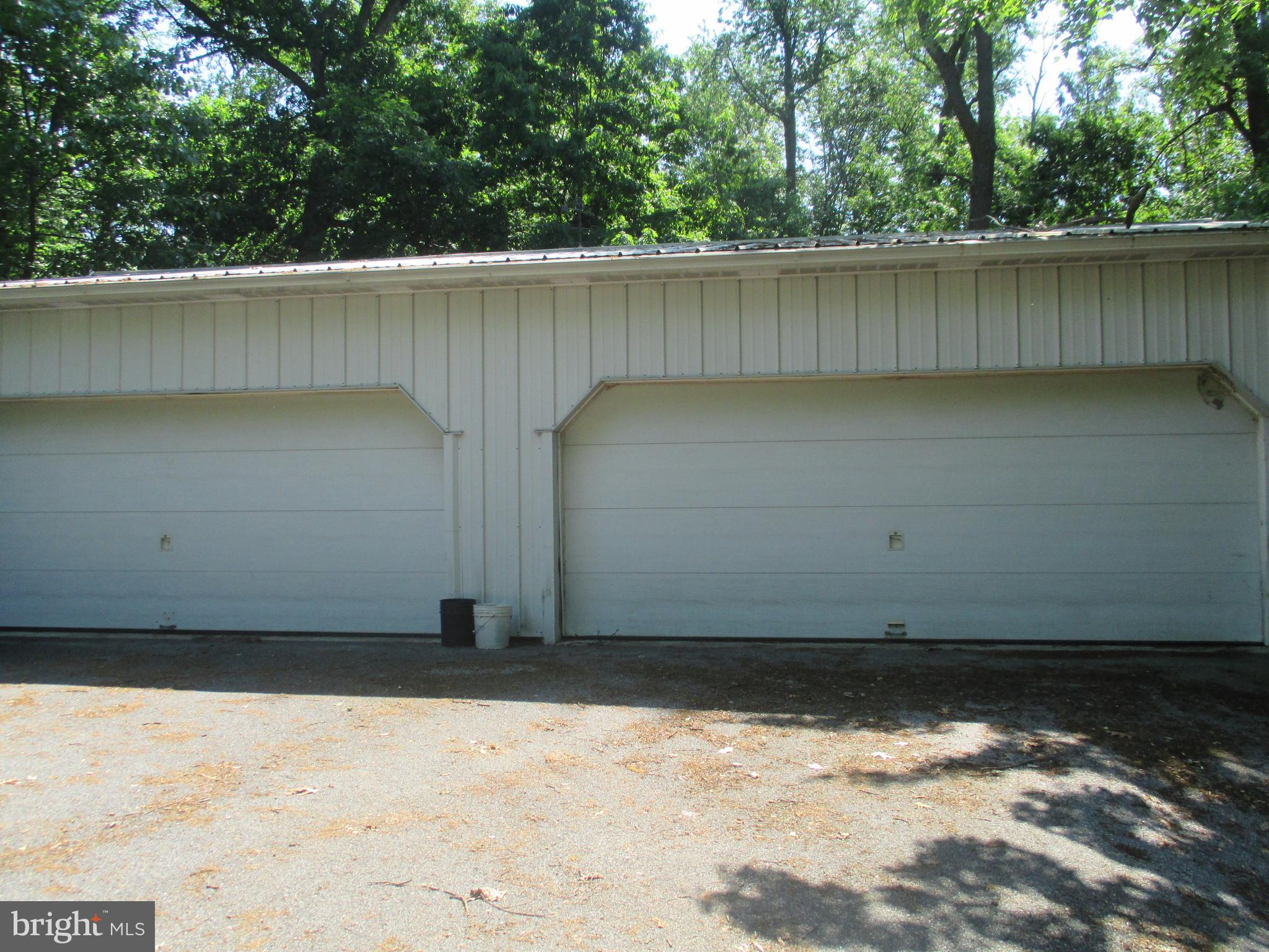 5049 Smith Road Rohrersville, MD 21779 - Photo 17 of 23 6 car garage space/work area