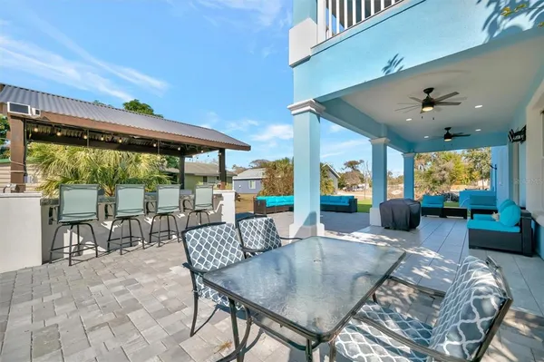 $699,900 | 7618 16th Court, Sarasota, FL 34243