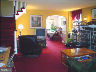 7549 Parkview Road Upper Darby, PA 19082 - Photo 3 of 4