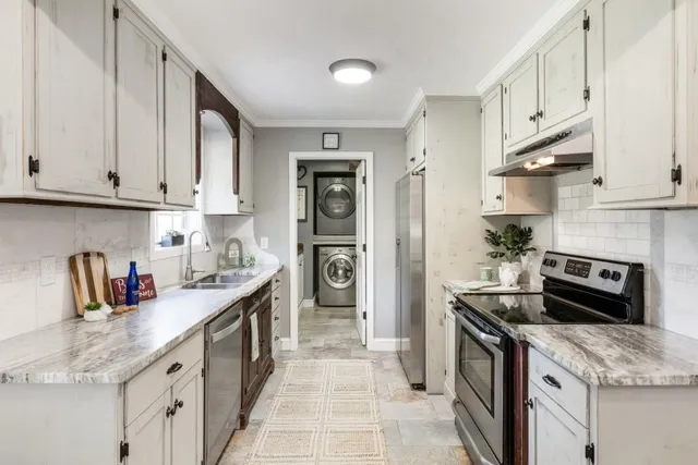 $434,000 | 760 Stone Harbor Parkway Southwest, Marietta, GA 30060