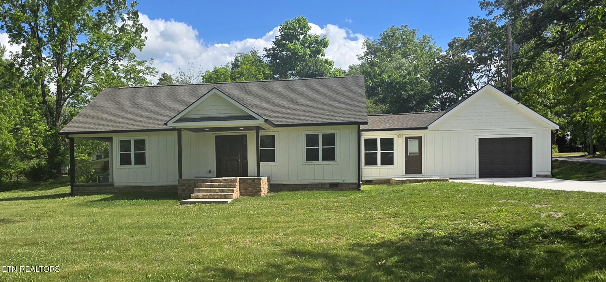 216 Lafayette Street Oneida, TN 37841 - Photo 1 of 43 20260513_164906 MAY