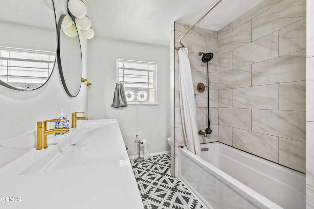 32350 Ellison Way Fort Bragg, CA 95437 - Photo 17 of 30 Guest Bathroom