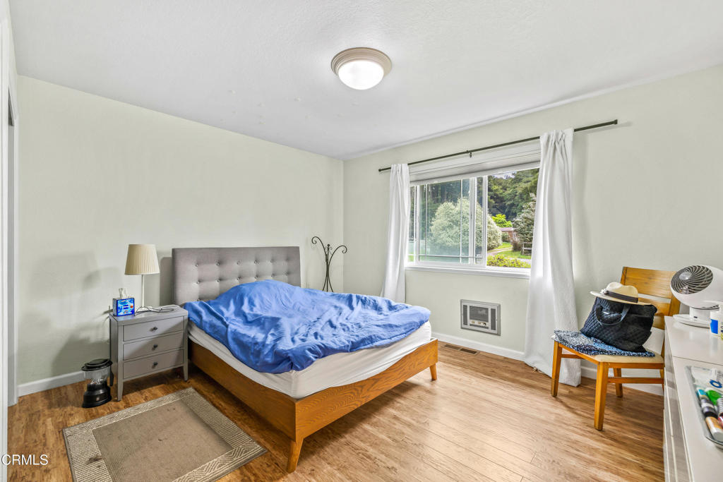 32350 Ellison Way Fort Bragg, CA 95437 - Photo 21 of 30 Guest Room #1