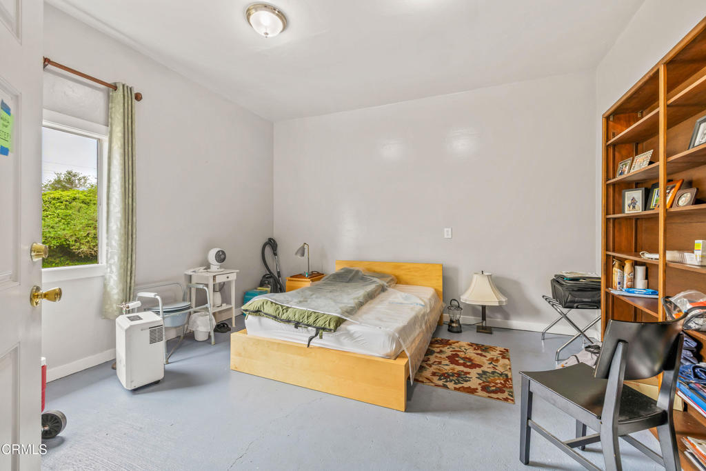 32350 Ellison Way Fort Bragg, CA 95437 - Photo 26 of 30 Guest Room #3