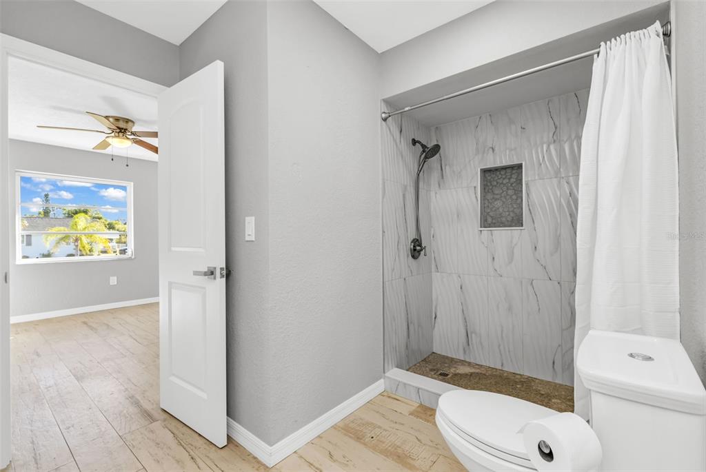 2810 9th Street Englewood, FL 34224 - Photo 15 of 36