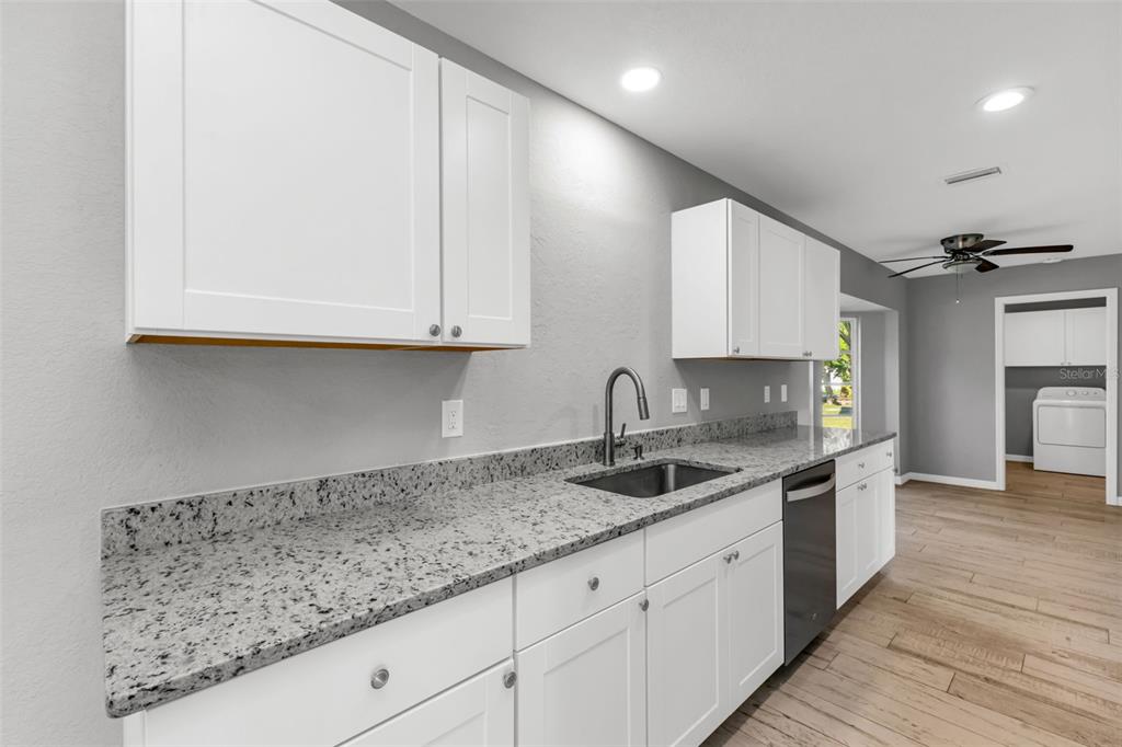 2810 9th Street Englewood, FL 34224 - Photo 20 of 36