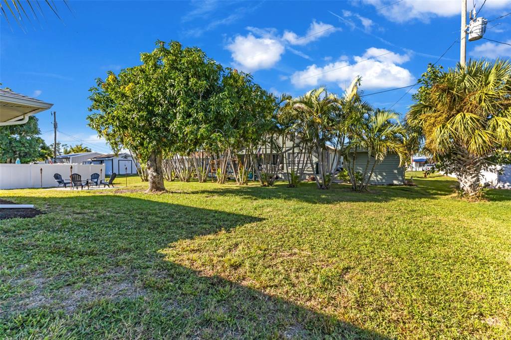 2810 9th Street Englewood, FL 34224 - Photo 27 of 36