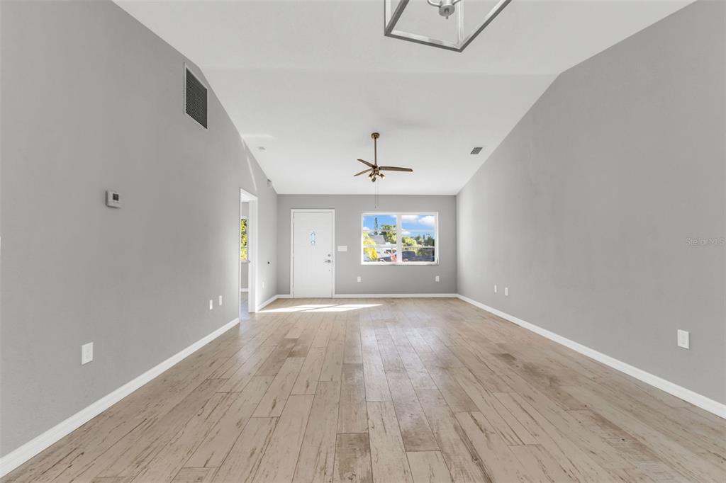 2810 9th Street Englewood, FL 34224 - Photo 6 of 36