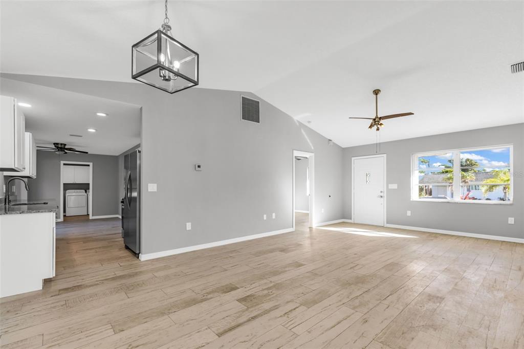 2810 9th Street Englewood, FL 34224 - Photo 7 of 36