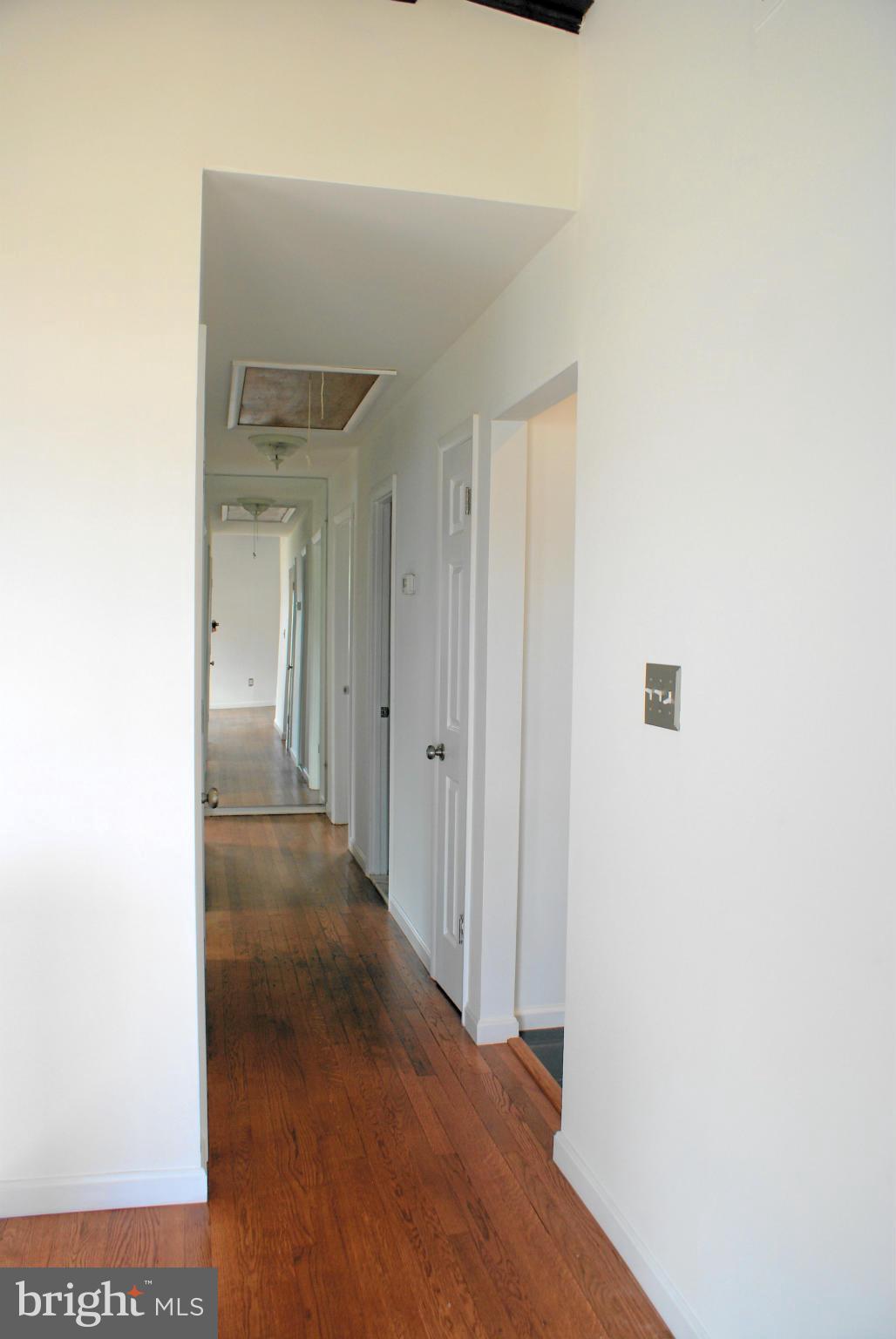 231 Atlanta Road Pasadena, MD 21122 - Photo 21 of 30 Interior (General)
