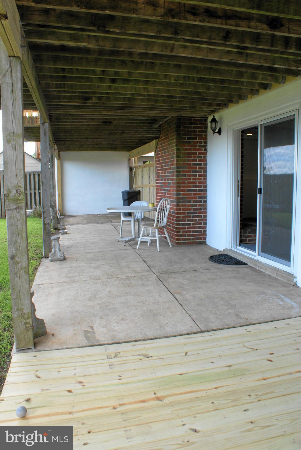 231 Atlanta Road Pasadena, MD 21122 - Photo 29 of 30 Exterior (Rear)