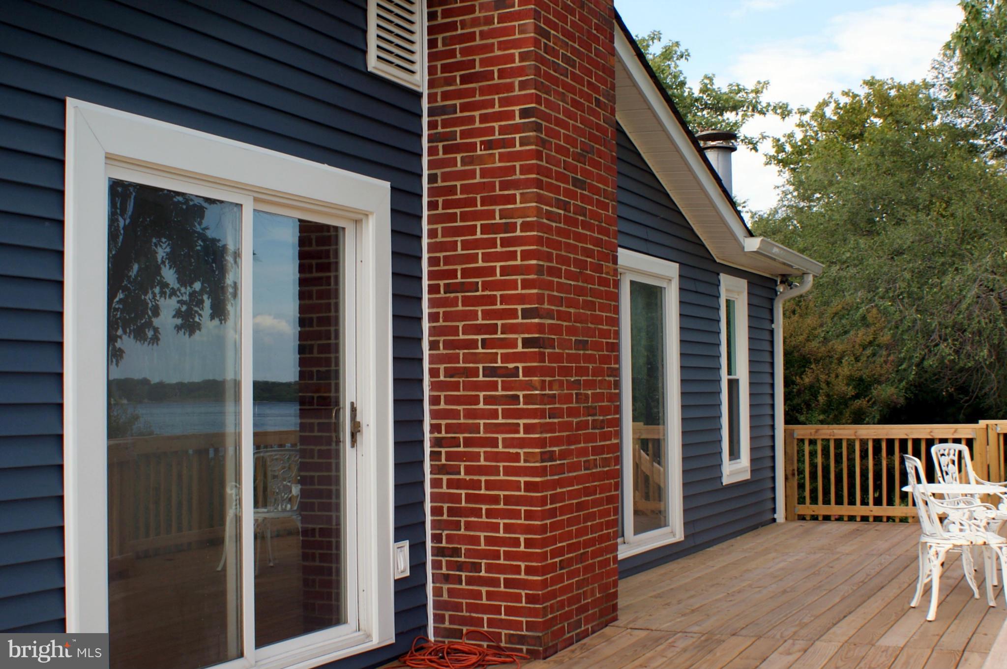 231 Atlanta Road Pasadena, MD 21122 - Photo 5 of 30 Exterior (Rear)