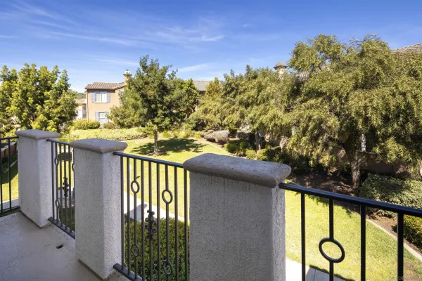 $755,500 | 10910 Serafina Lane, Unit 52, San Diego, CA 92128