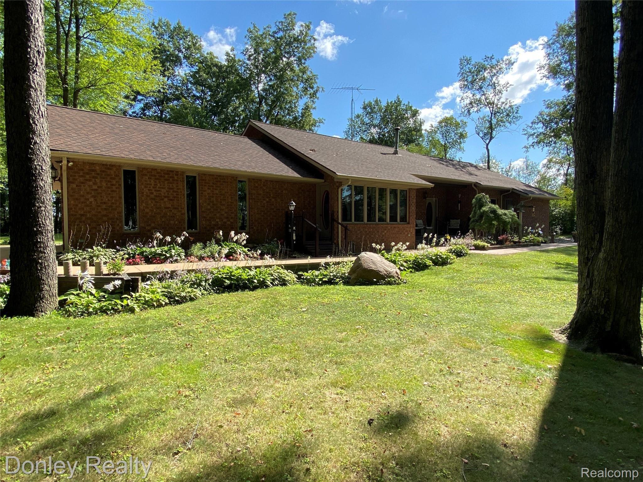 5750 West Marlette Road Marlette, MI 48453 - Photo 7 of 45 IMG_1513.JPG