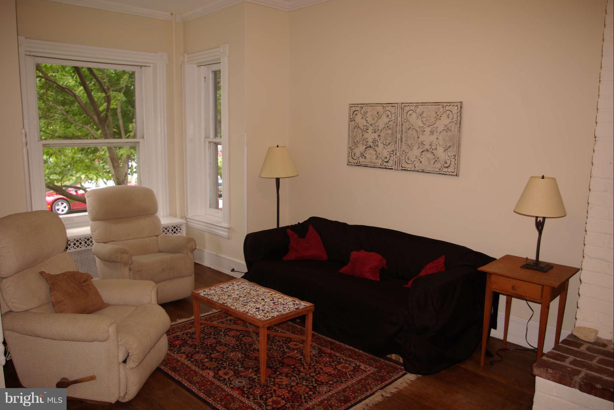 717 E Street Northeast Washington, DC 20002 - Photo 3 of 30 Living room bay area