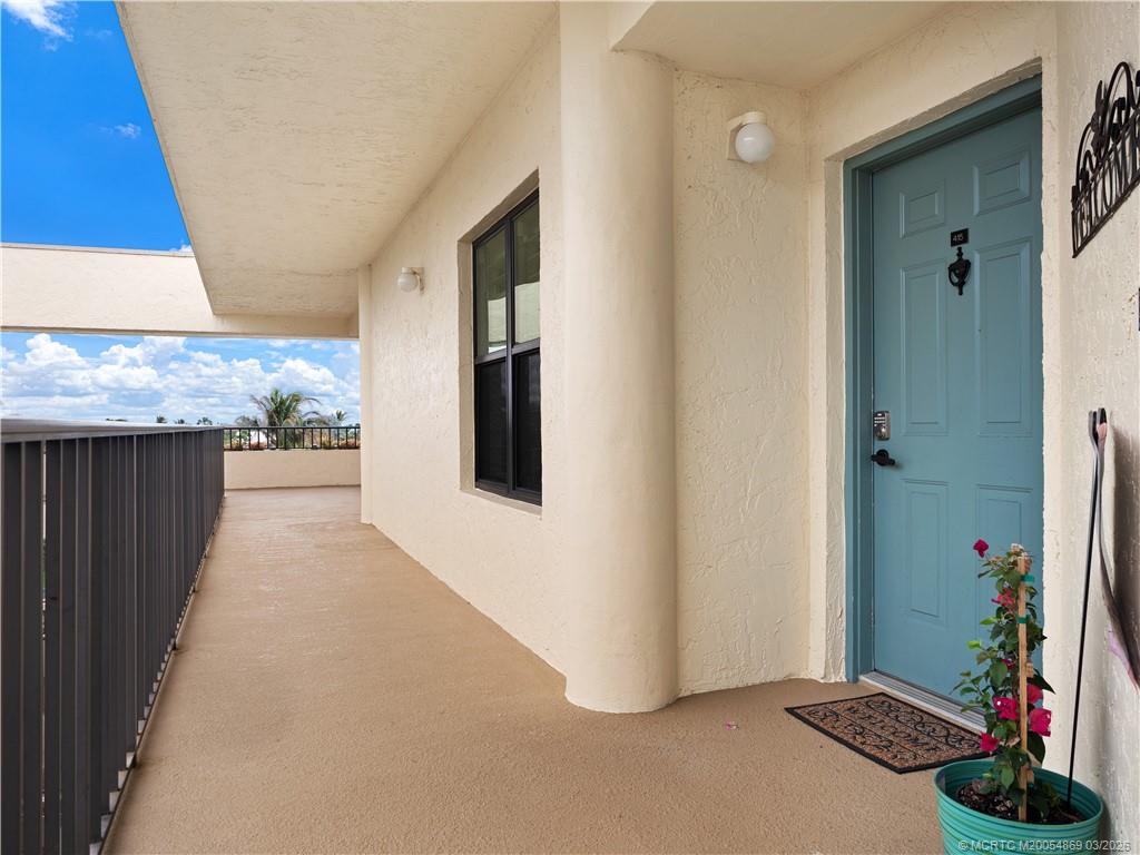 221 Northeast Plantation Road, Unit 415 Stuart, FL 34996 - Photo 20 of 43