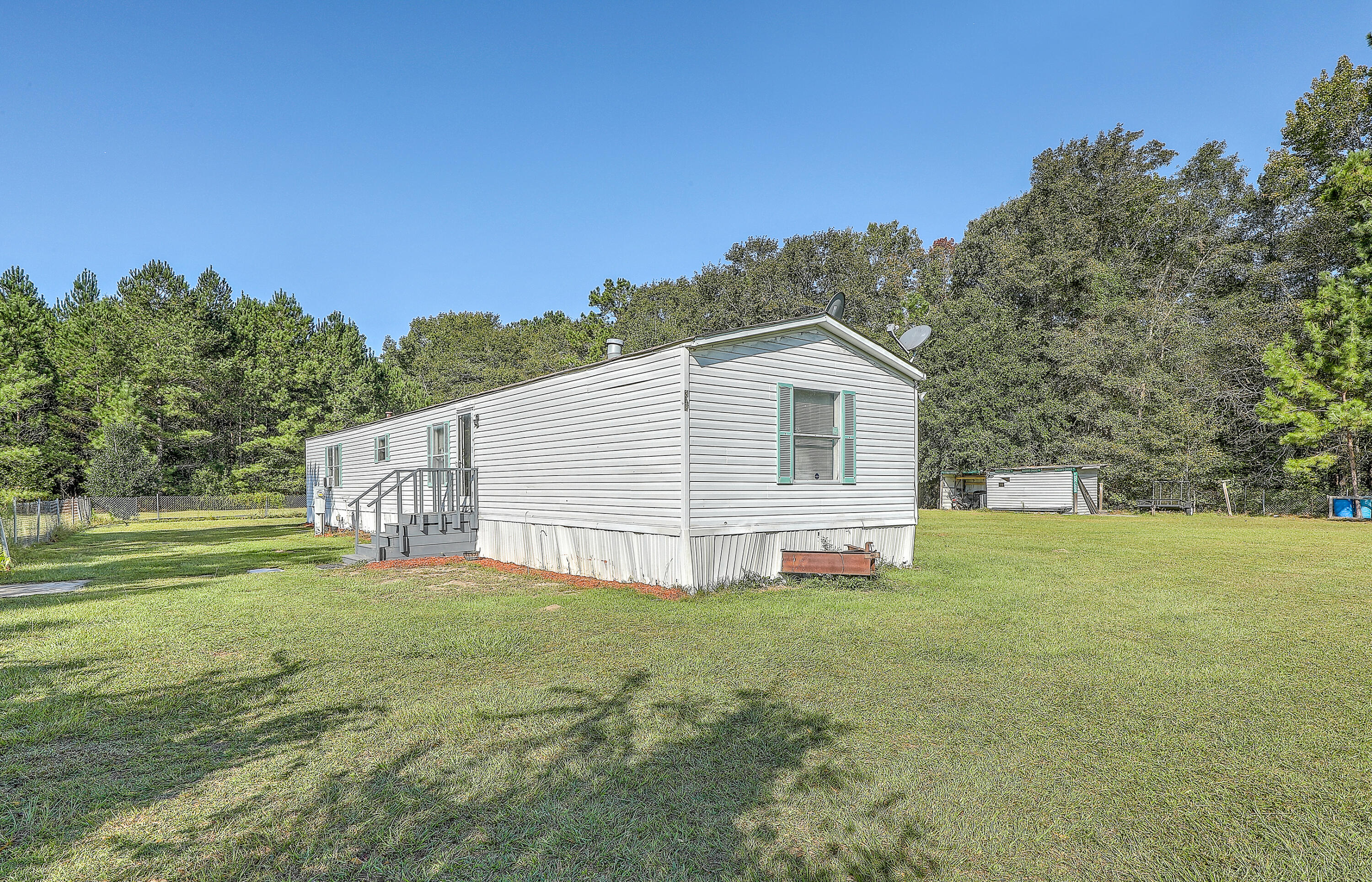 118 Rooster Lane St. Stephen, SC 29479 - Photo 4 of 20 0W7A1288_89_90_91_92_93_94