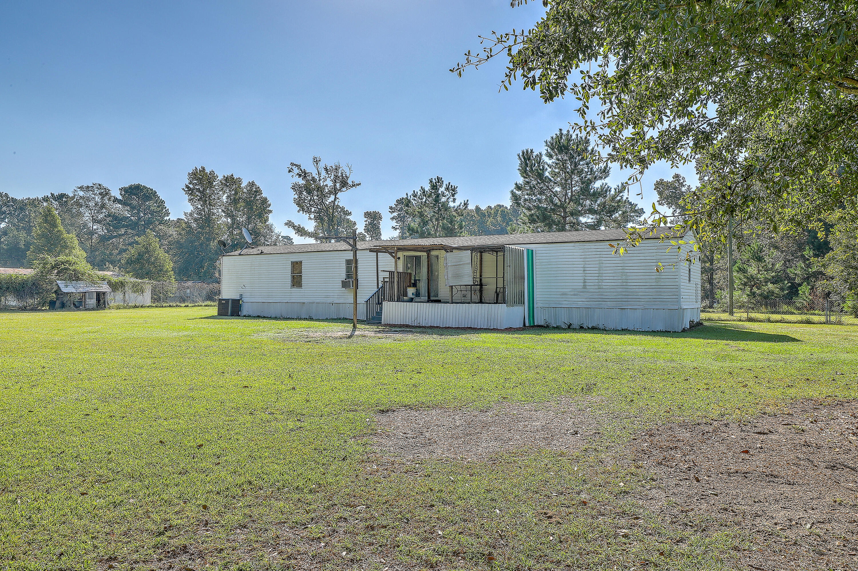 118 Rooster Lane St. Stephen, SC 29479 - Photo 6 of 20 0W7A1316_17_18_19_20_21_22
