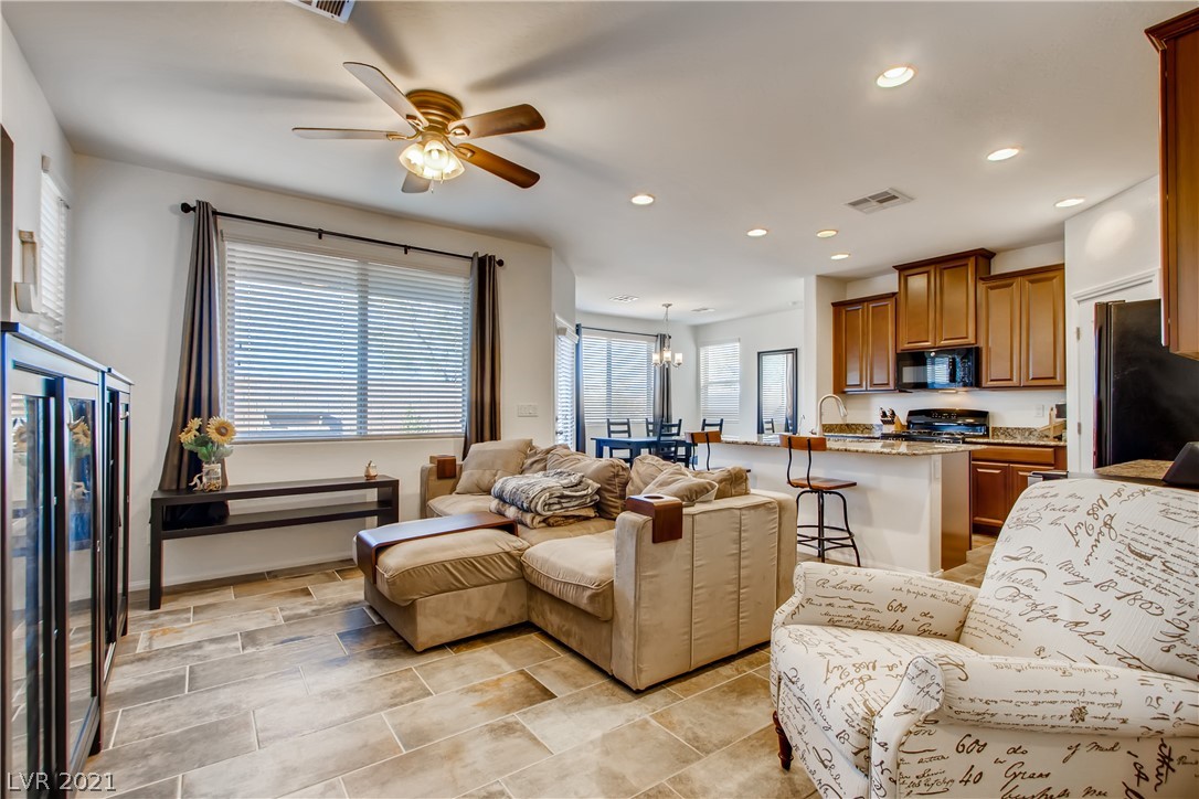 474 Bead Test Road Las Vegas, NV 89178 - Photo 6 of 28 Gallery Image 6