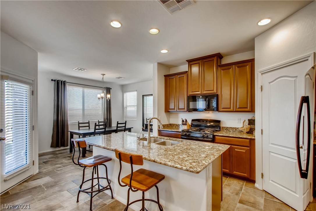 474 Bead Test Road Las Vegas, NV 89178 - Photo 9 of 28 Gallery Image 9