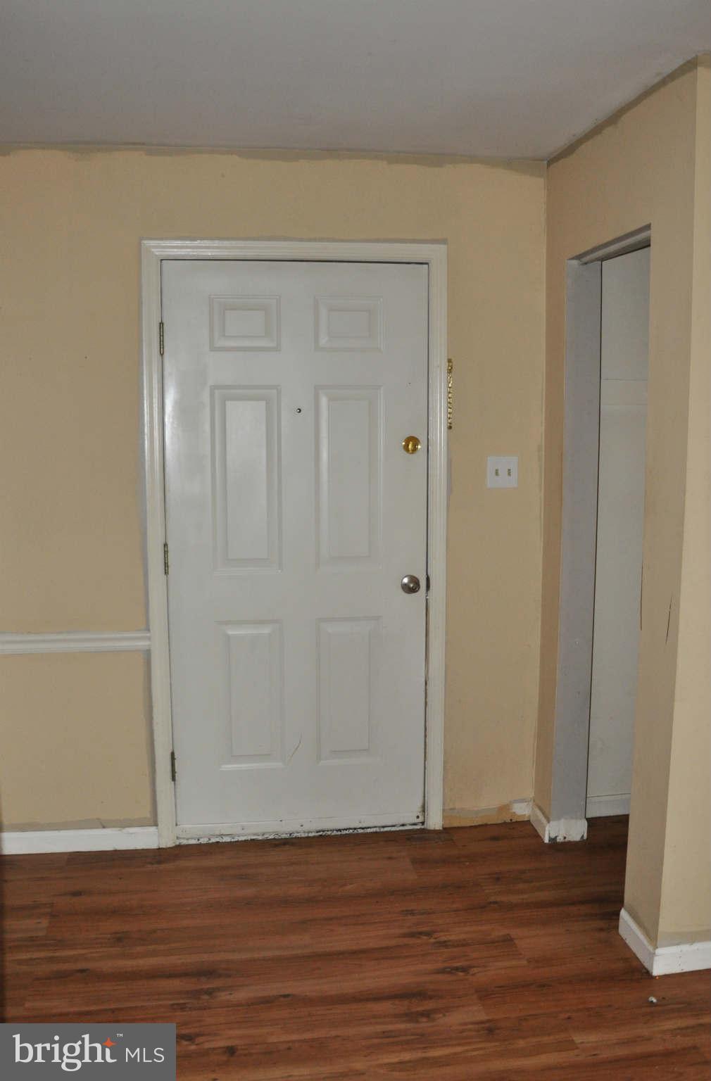114 Timberlake Terrace, Unit 2 Stephens City, VA 22655 - Photo 15 of 22 a view of wooden floor